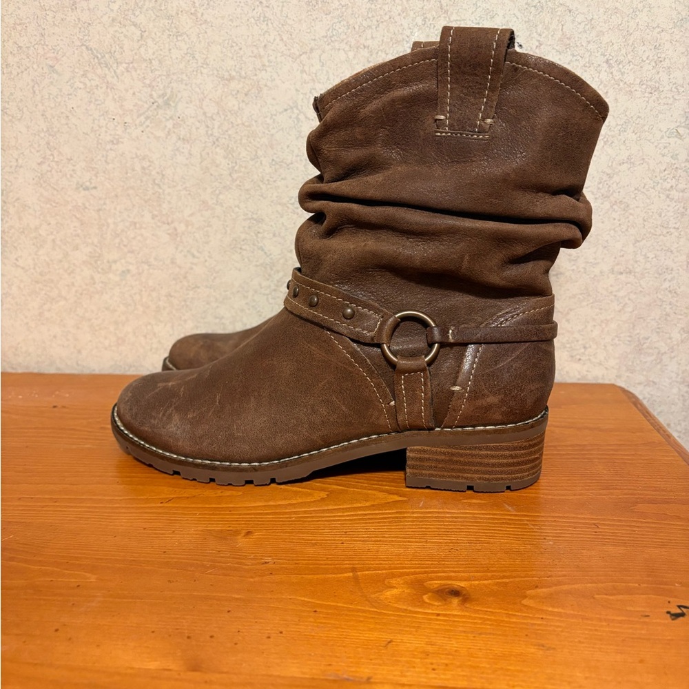 Sofft Women's Adan brown leather ankle cowboy motorcycle slouch boots Size 6